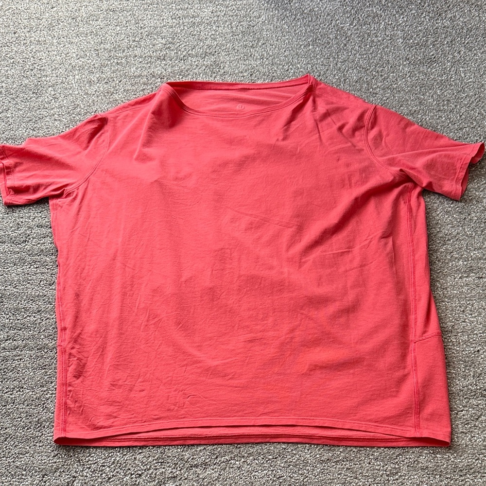Woman’s lululemon oversized cotton tee